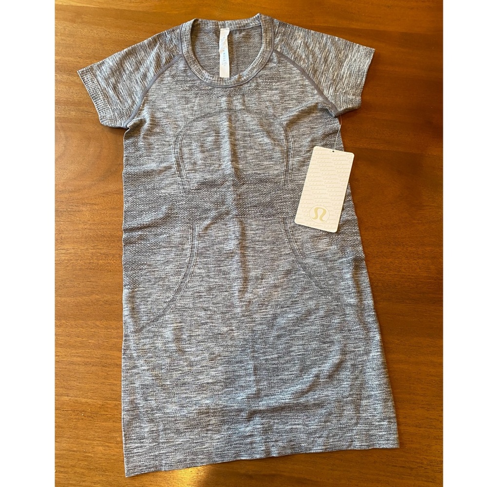NWT Lululemon “Swiftly Tech SS Crew” Shirt